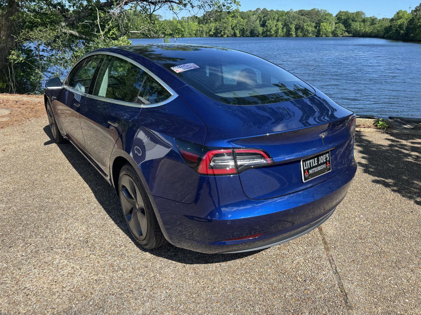 Used 2020 Tesla Model 3 Standard Range Plus RWD image 8