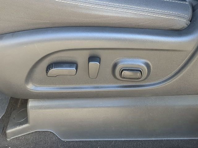 Used 2024 Nissan Titan SV w/ SV Convenience Package image 22