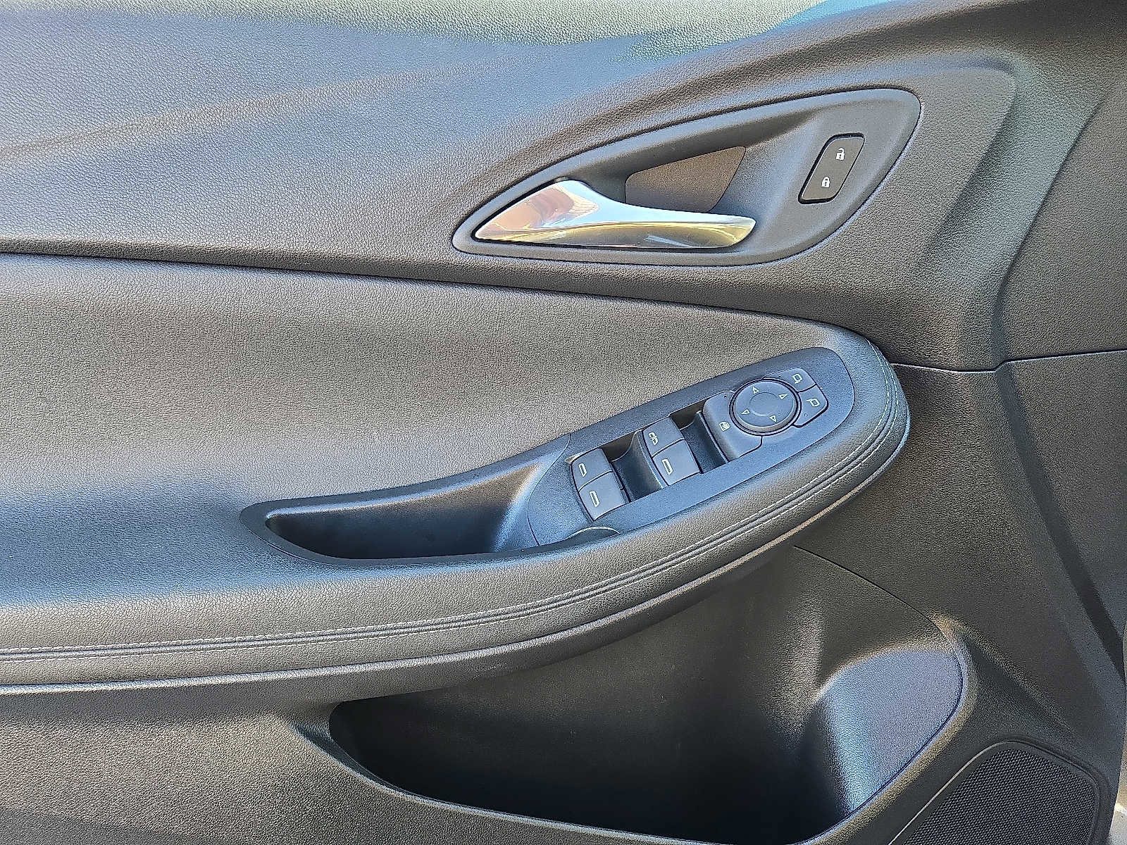 New 2025 Buick Encore GX Preferred w/ Comfort Package image 10