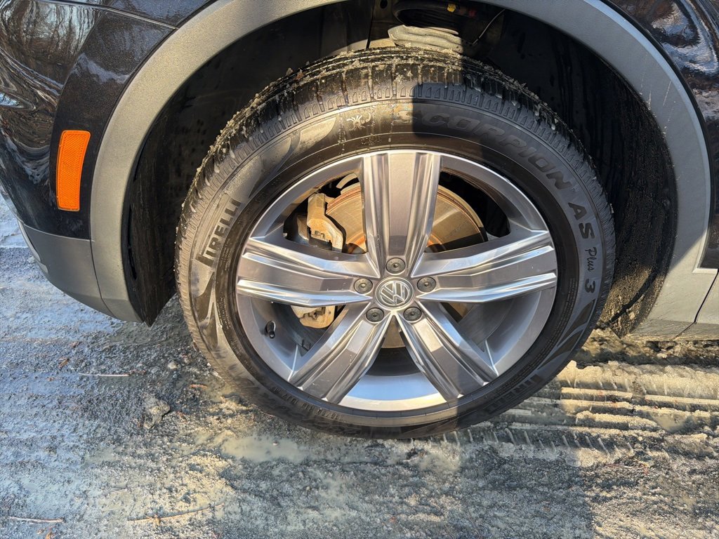 Used 2021 Volkswagen Tiguan SEL image 6