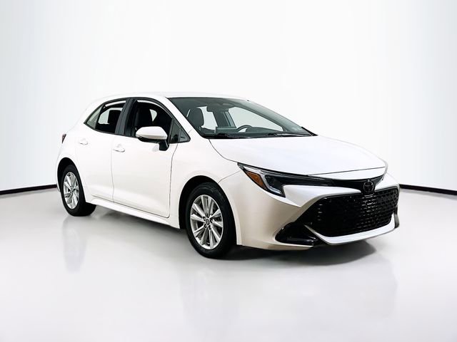 Used 2025 Toyota Corolla SE w/ SE Package