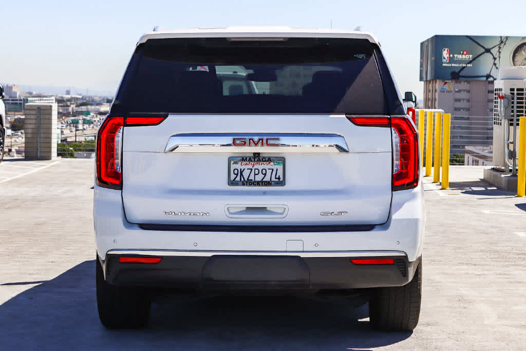 Used 2023 GMC Yukon XL SLT w/ SLT Luxury Package AWD/4WD image 5