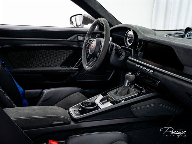 Used 2025 Porsche 911 GT3 RS RWD image 37