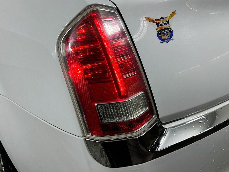Used 2012 Chrysler 300 Limited w/ Luxury Group image 34