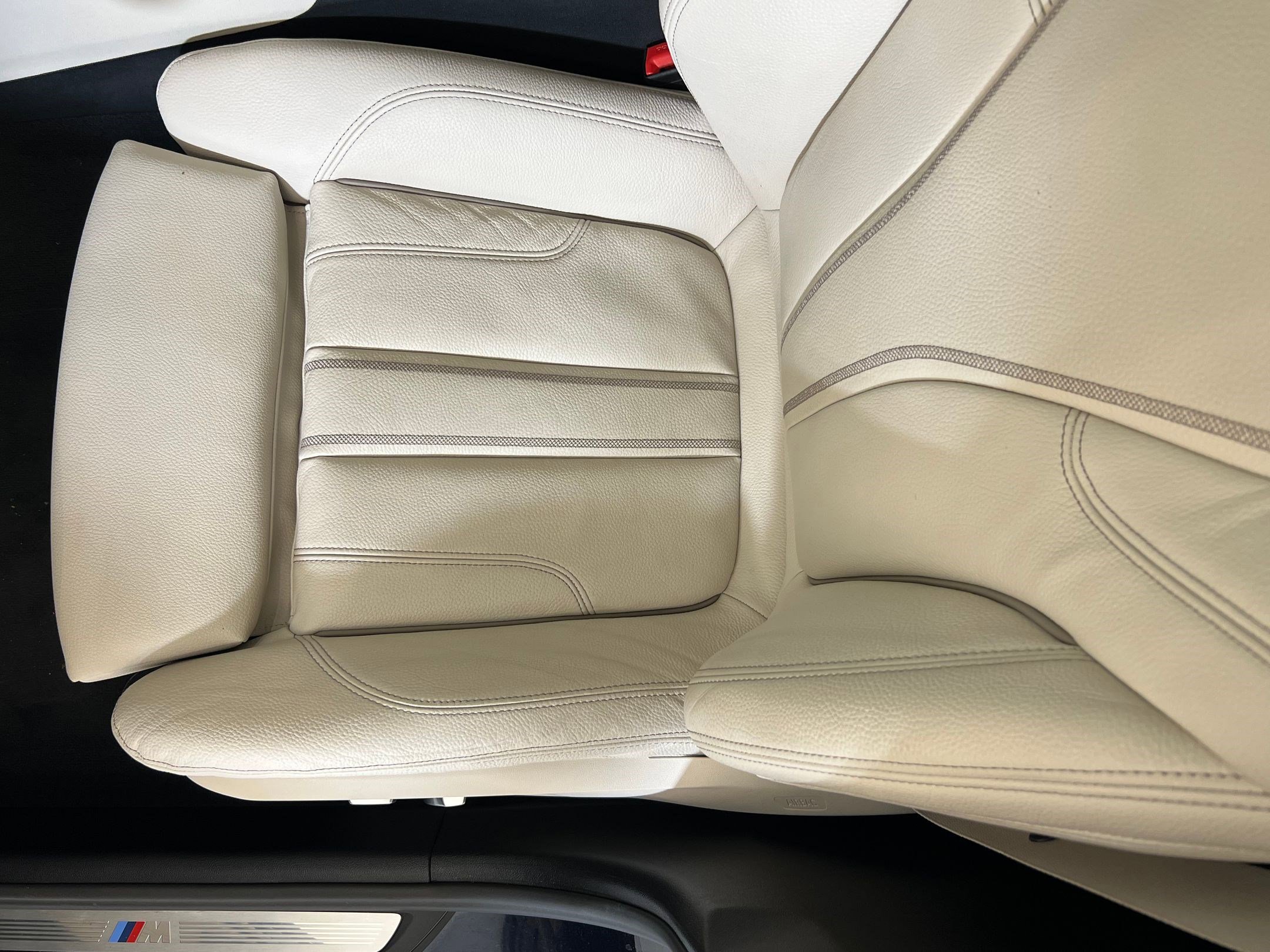 Used 2023 BMW 540i w/ M Sport Package image 24