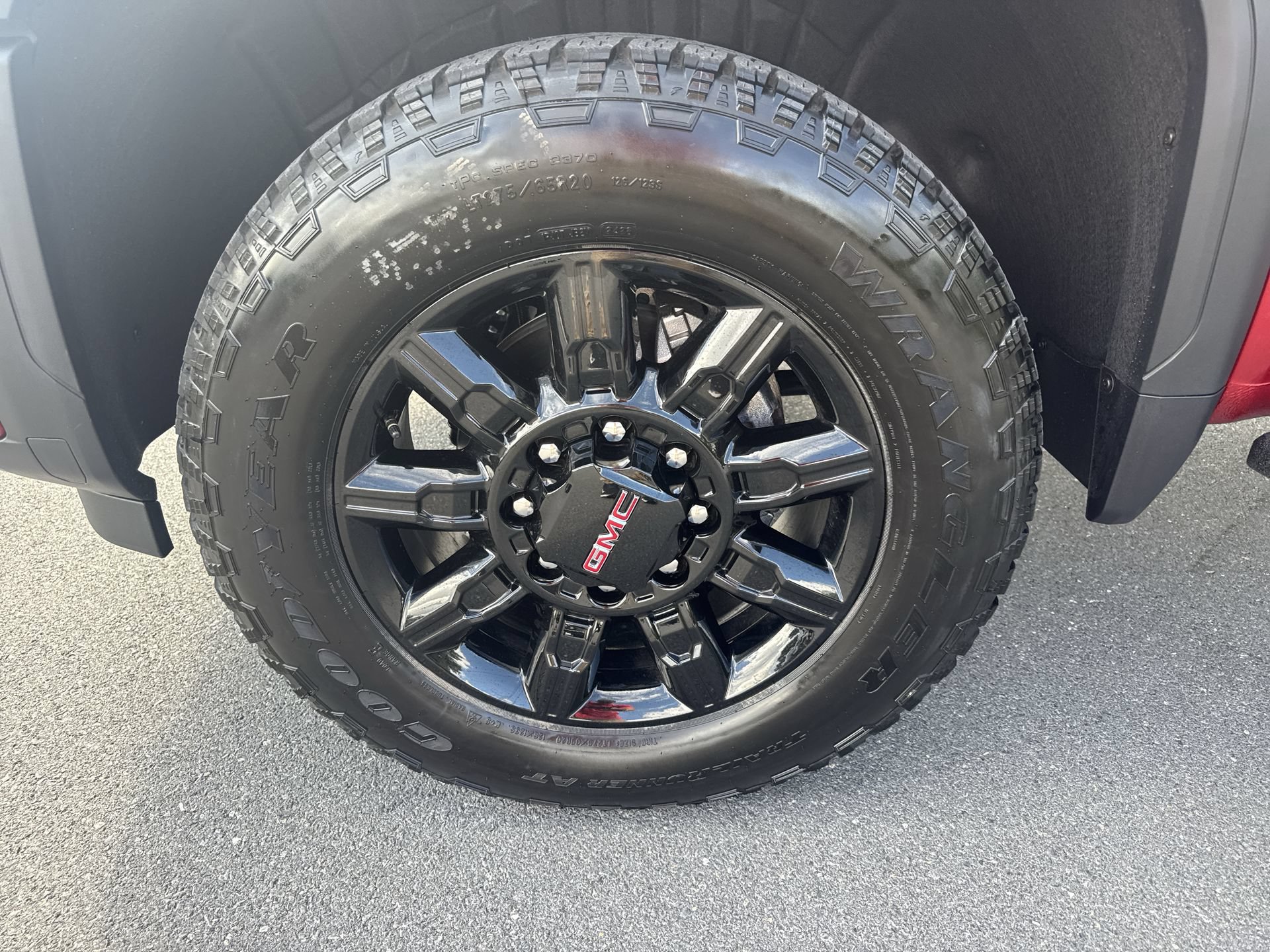 New 2026 GMC Sierra 2500 AT4 w/ AT4 Premium Plus Package AWD/4WD image 19
