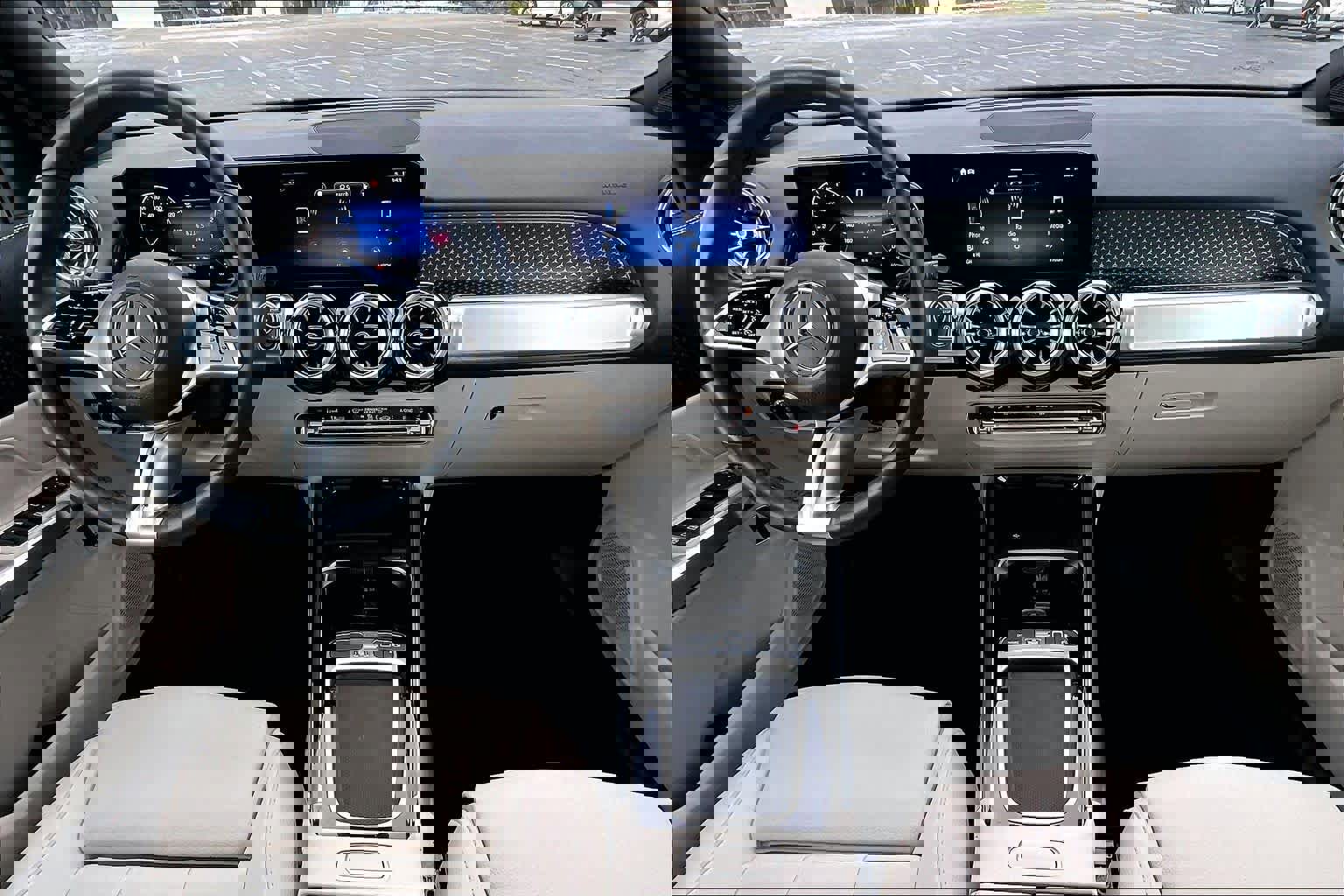 Certified 2025 Mercedes-Benz GLB 250 GLB 250 image 16