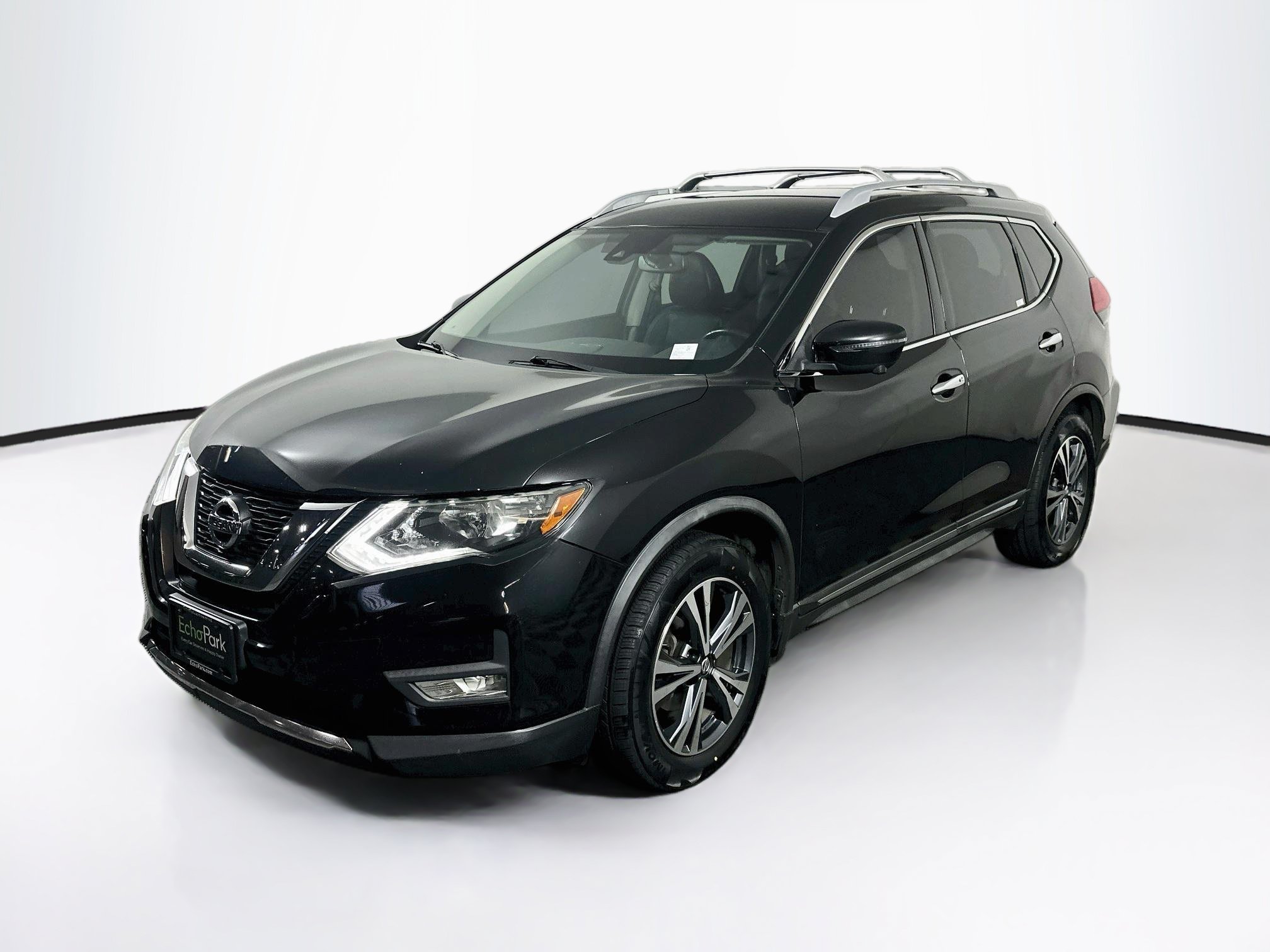 Used 2017 Nissan Rogue SL FWD image 3