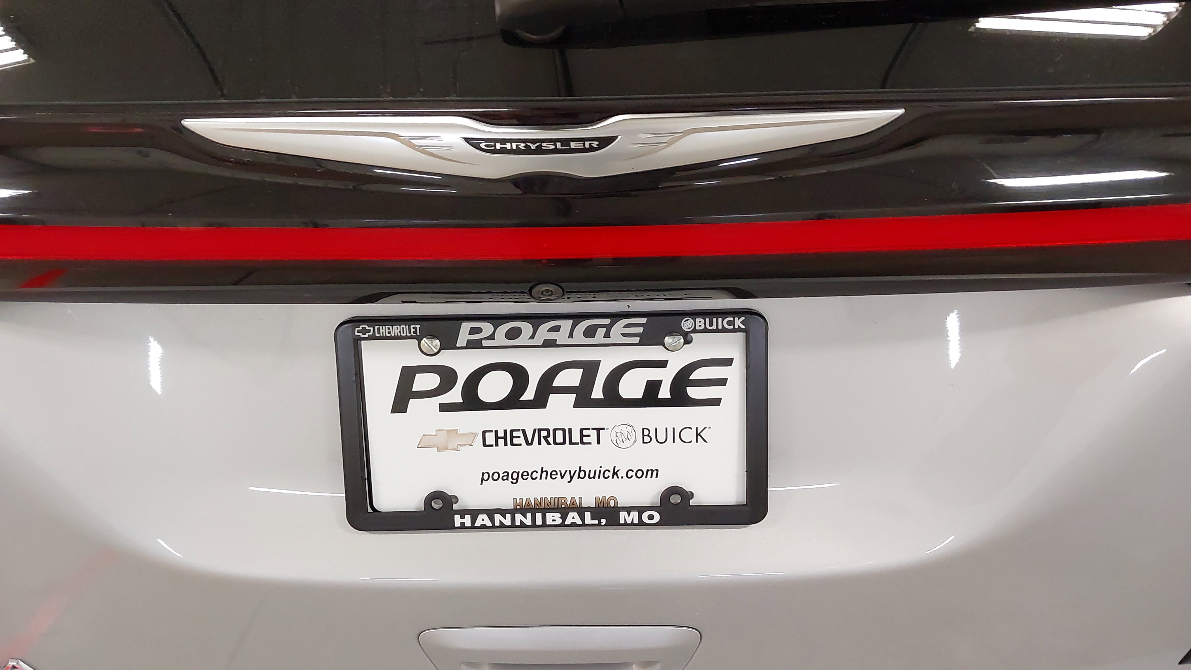 Used 2024 Chrysler Pacifica Touring-L image 33