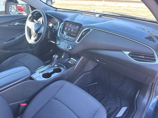 Used 2020 Chevrolet Malibu LT image 27