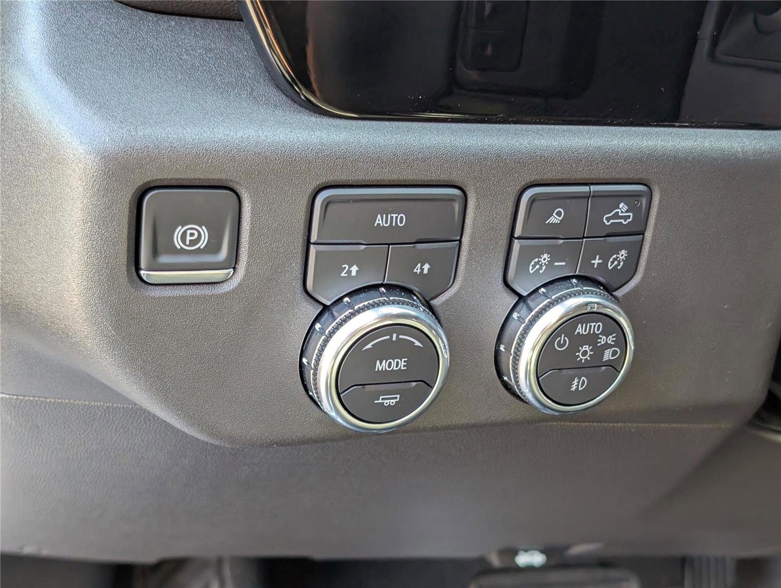 Used 2024 GMC Sierra 1500 SLT w/ SLT Premium Plus Package image 24