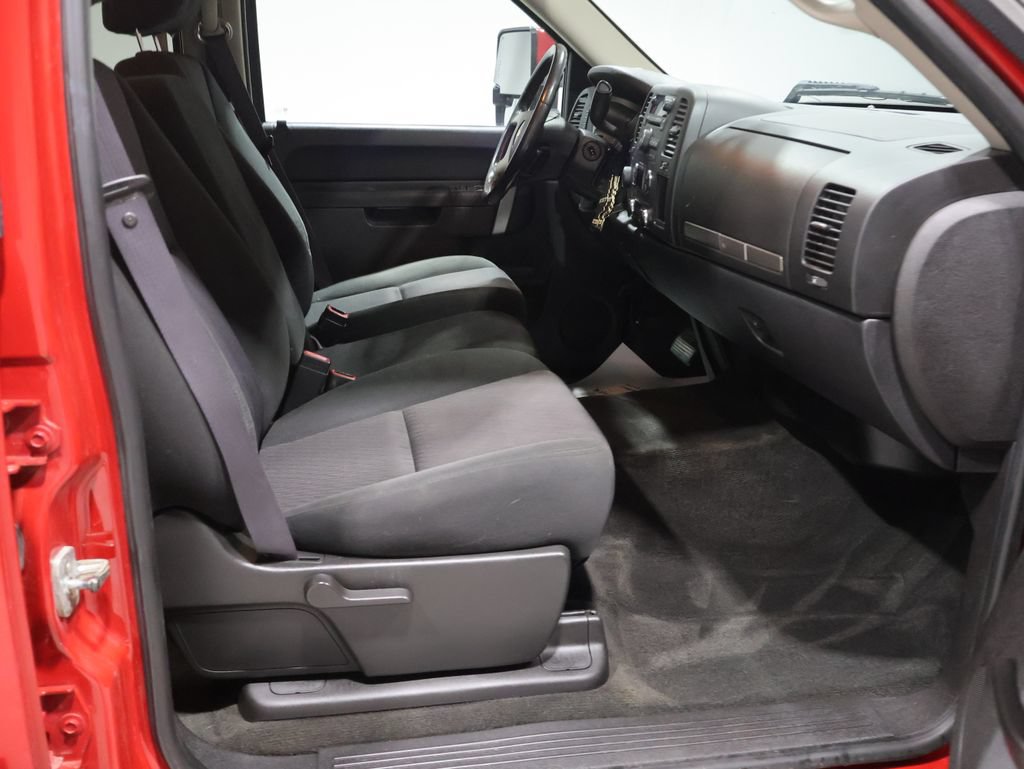 Used 2011 Chevrolet Silverado 1500 LT w/ All-Star Edition AWD/4WD image 21