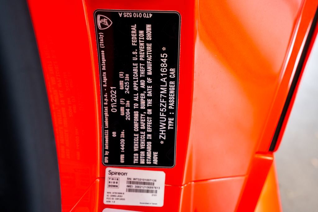 Used 2021 Lamborghini Huracan EVO image 43