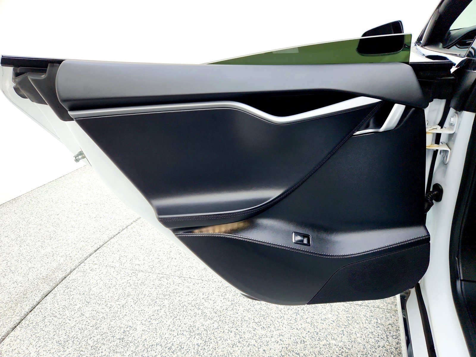 Used 2018 Tesla Model S P100D image 22