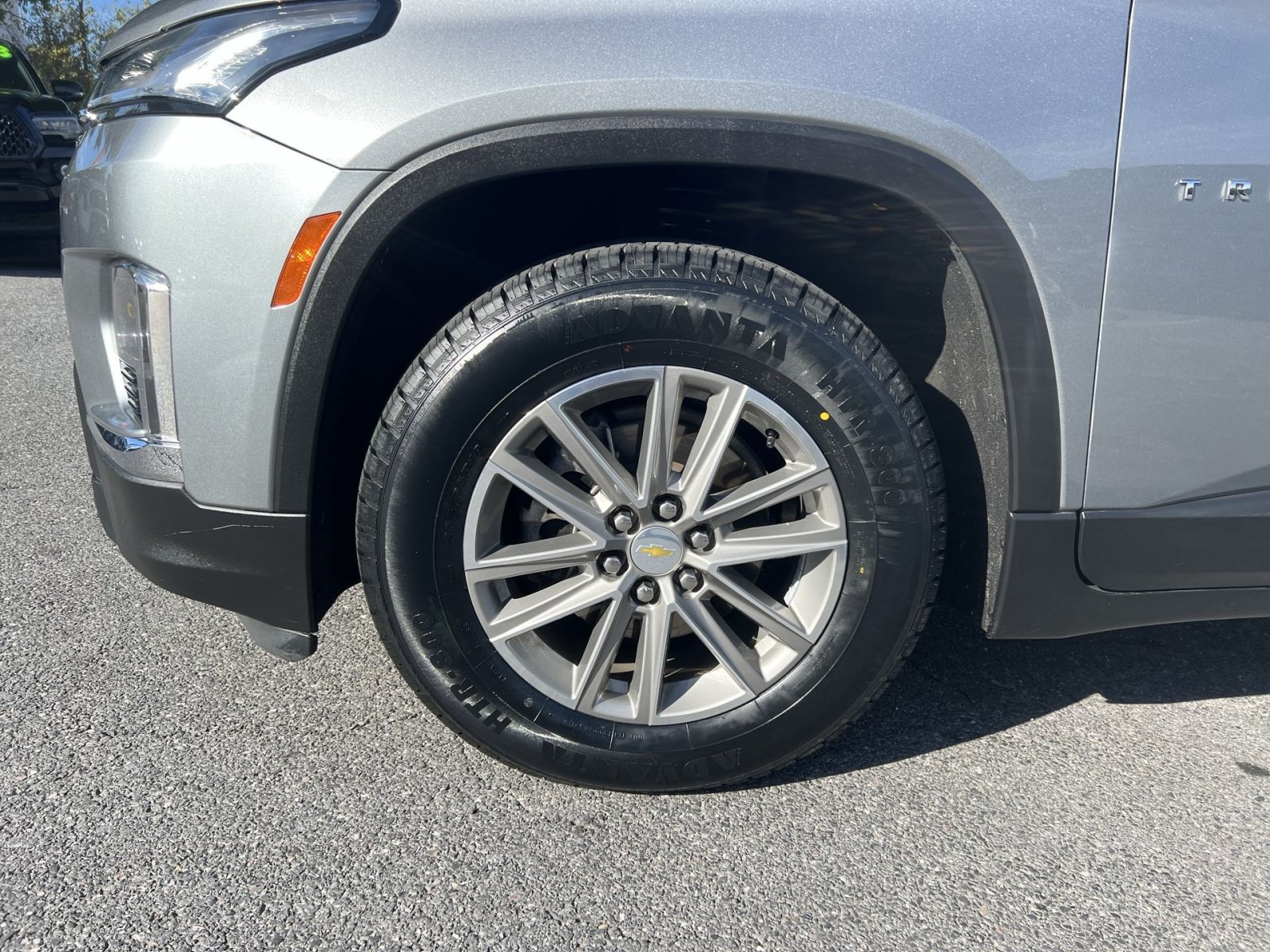 Used 2024 Chevrolet Traverse LT AWD/4WD image 12