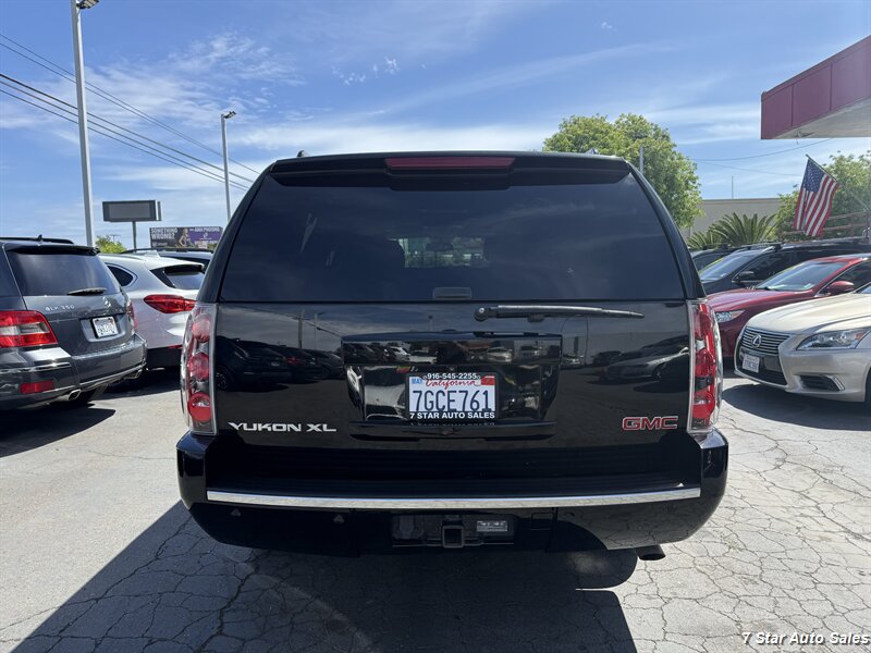 Used 2014 GMC Yukon XL Denali AWD/4WD image 5