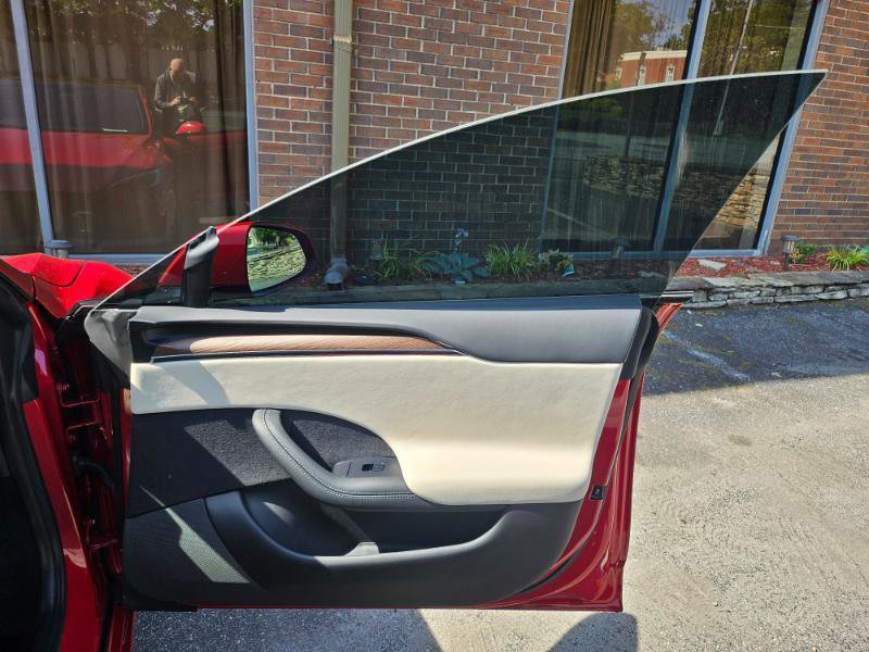 Used 2022 Tesla Model S AWD/4WD image 58
