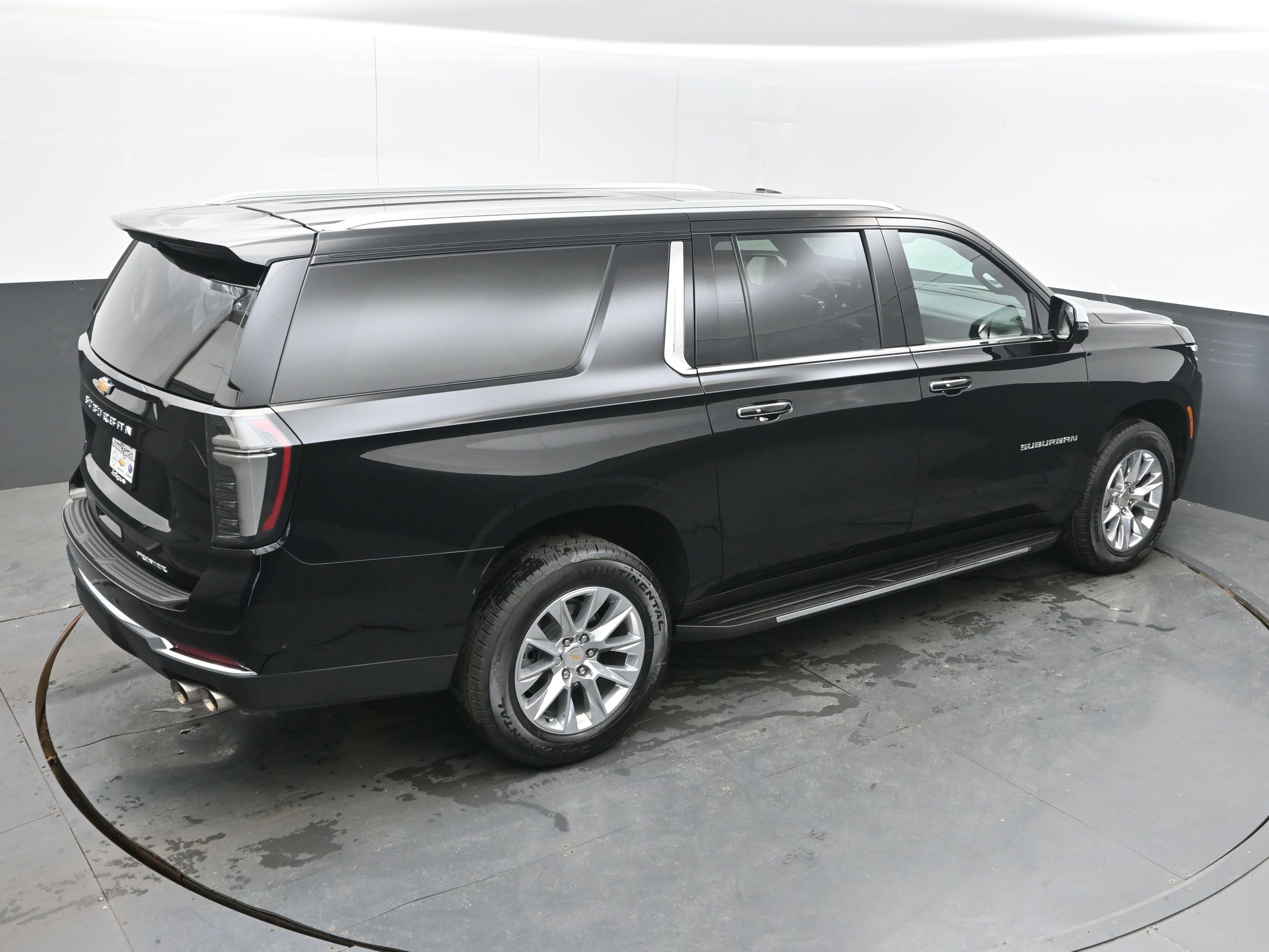 New 2026 Chevrolet Suburban Premier w/ Sun And Tow Package AWD/4WD image 37