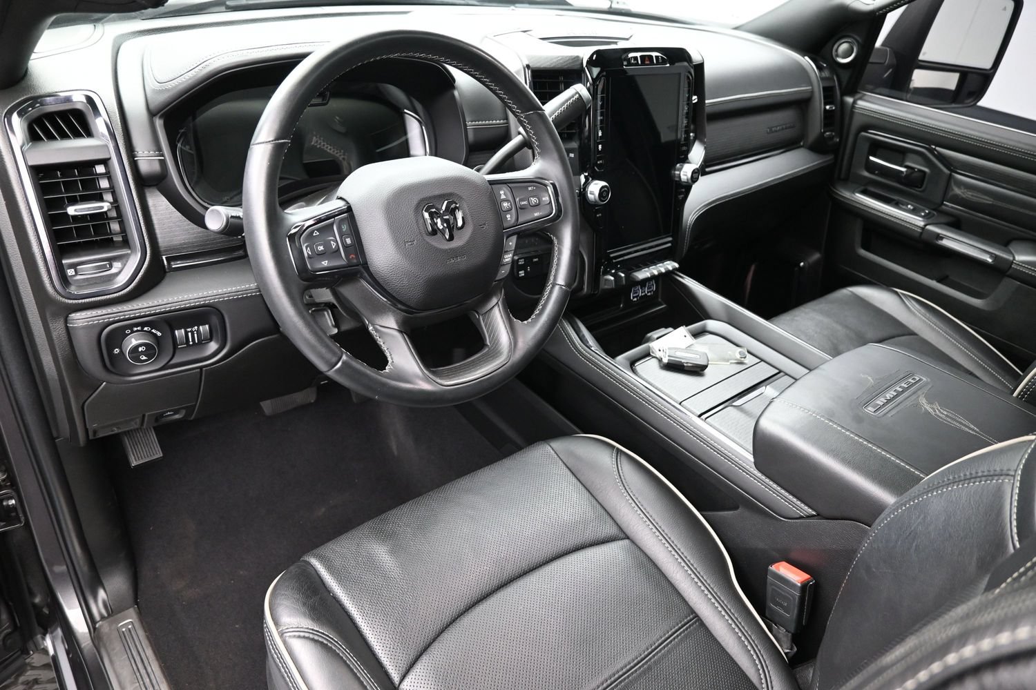 Used 2024 RAM 2500 Limited AWD/4WD image 22