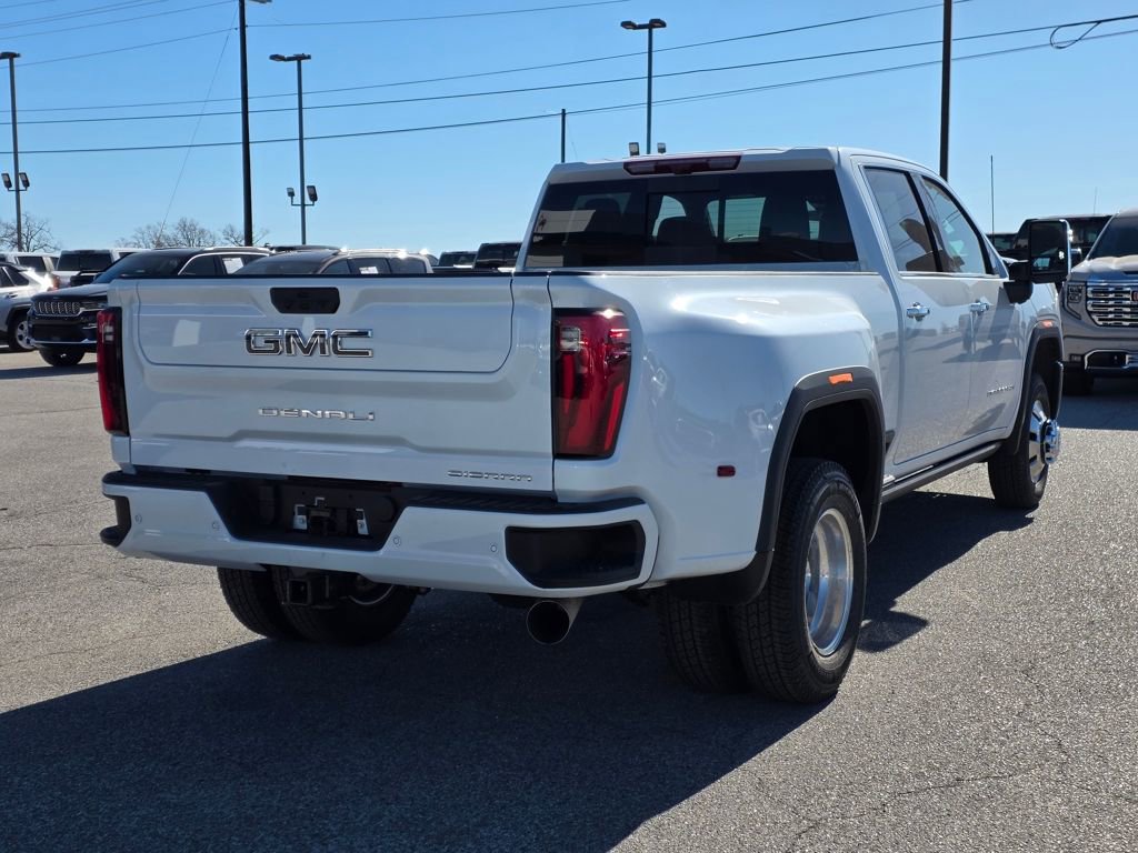 New 2026 GMC Sierra 3500 Denali Ultimate AWD/4WD image 8