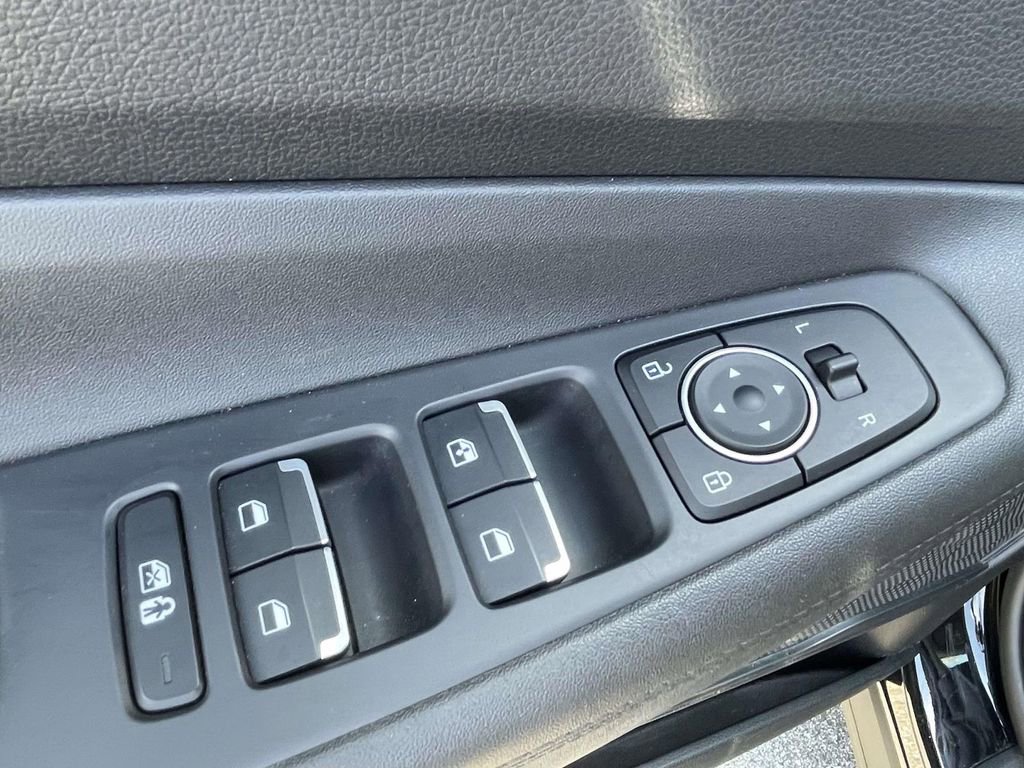 Used 2023 Hyundai Santa Fe SE w/ Cargo Package image 17