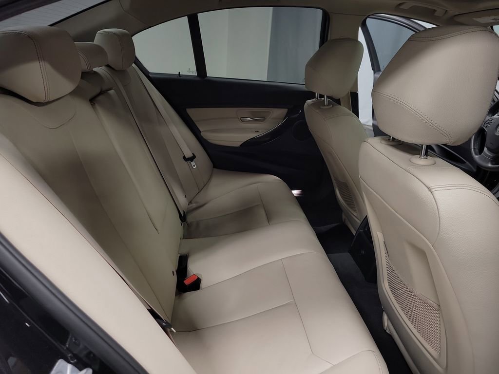 Used 2015 BMW 320i 320i image 22