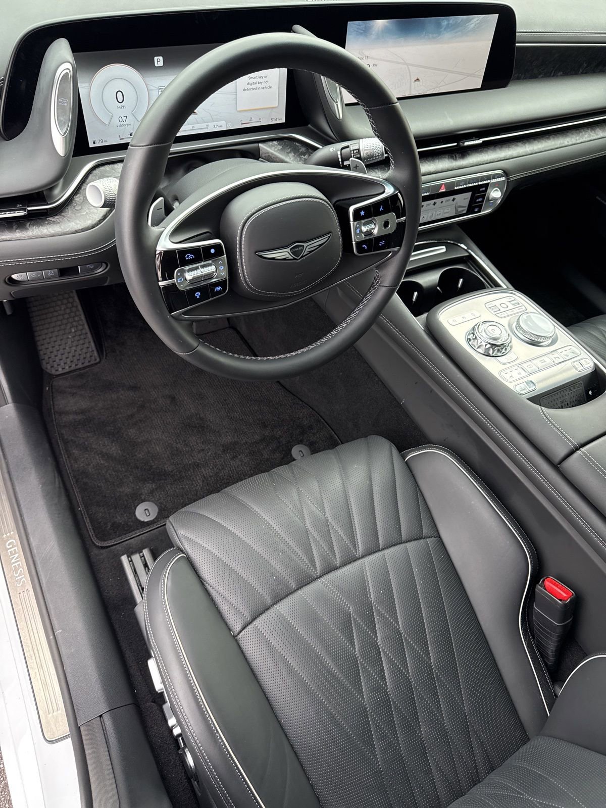 Used 2025 Genesis G90 3.5T image 34