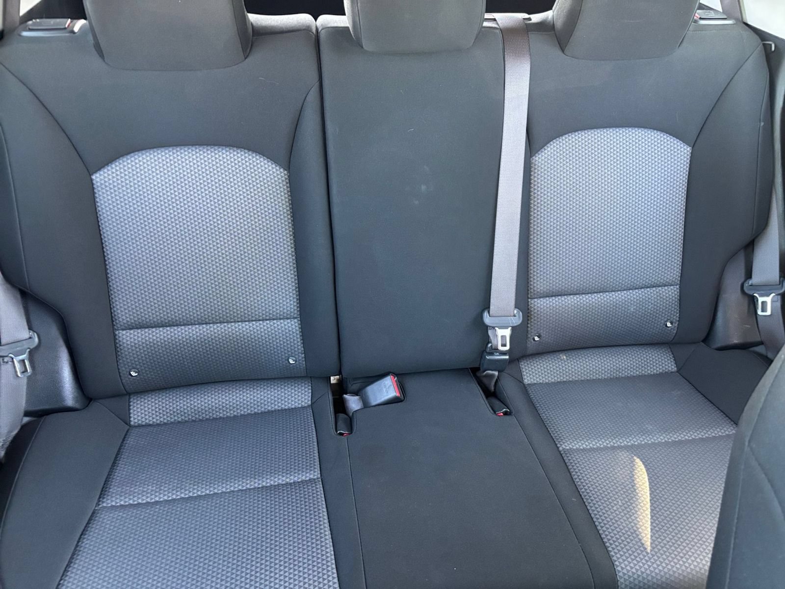 Used 2025 Kia Soul LX w/ LX Technology Package FWD image 35