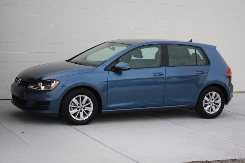 Used 2015 Volkswagen Golf S image 13