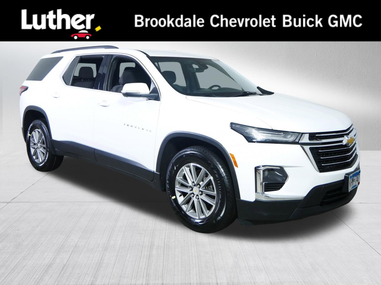 Used 2023 Chevrolet Traverse LT w/ Rear Camera Mirror Package