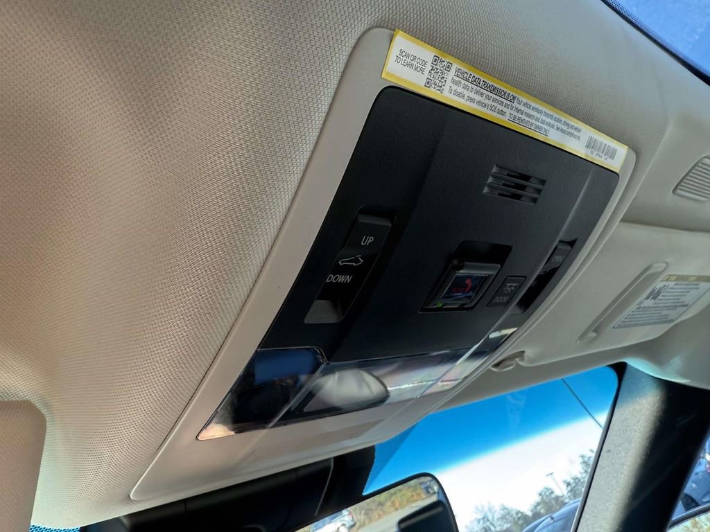 Used 2025 Lexus ES 350 w/ Premium Package image 25