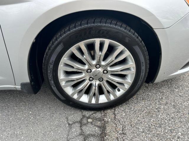 Used 2012 Chrysler 200 Limited FWD image 14