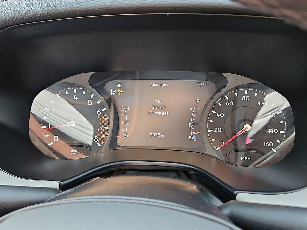 Used 2025 Jeep Compass Limited image 20