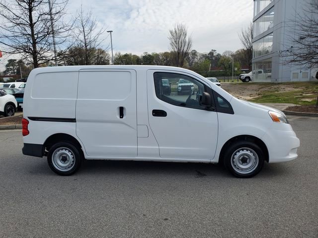 Used 2020 Nissan NV200 S image 2