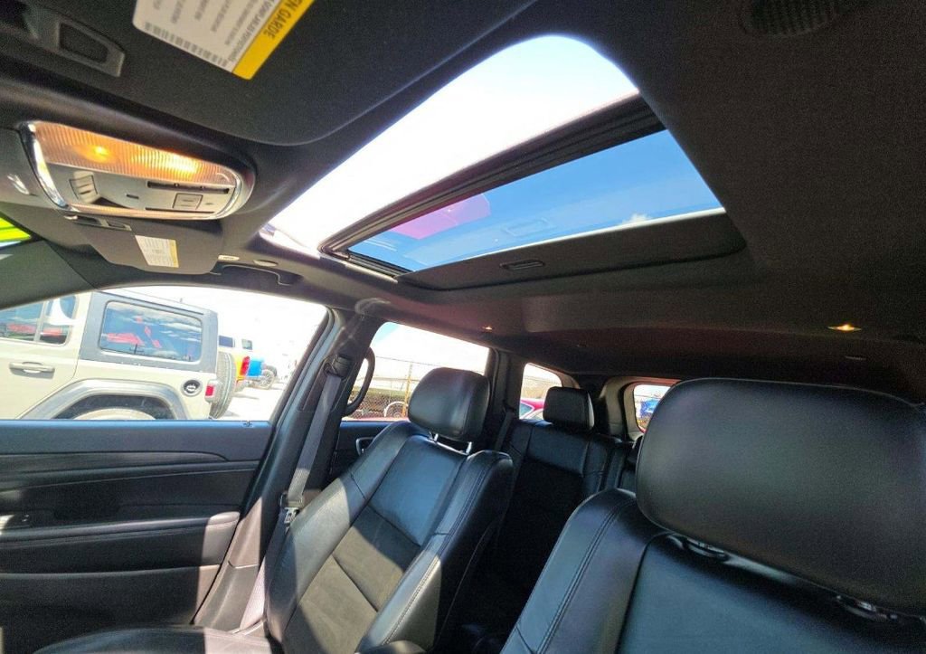 Used 2019 Jeep Grand Cherokee Altitude AWD/4WD image 6