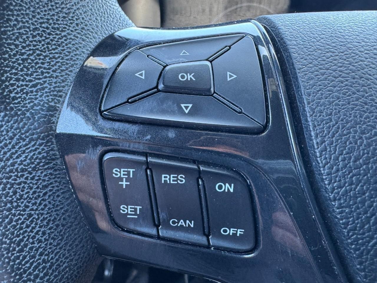 Used 2018 Ford Explorer XLT w/ Equipment Group 202A FWD image 16