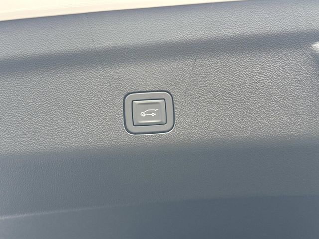 New 2026 GMC Yukon Elevation w/ Elevation Premium Package image 14