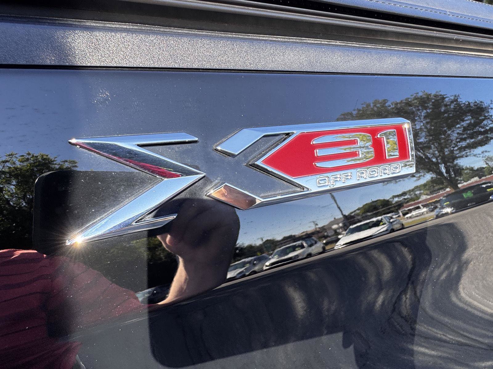 Used 2022 GMC Sierra 1500 Elevation w/ Elevation Premium Package AWD/4WD image 10