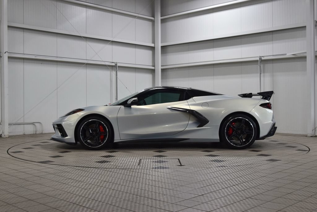 Used 2022 Chevrolet Corvette Stingray Preferred Conv w/ Z51 Performance Package RWD image 4