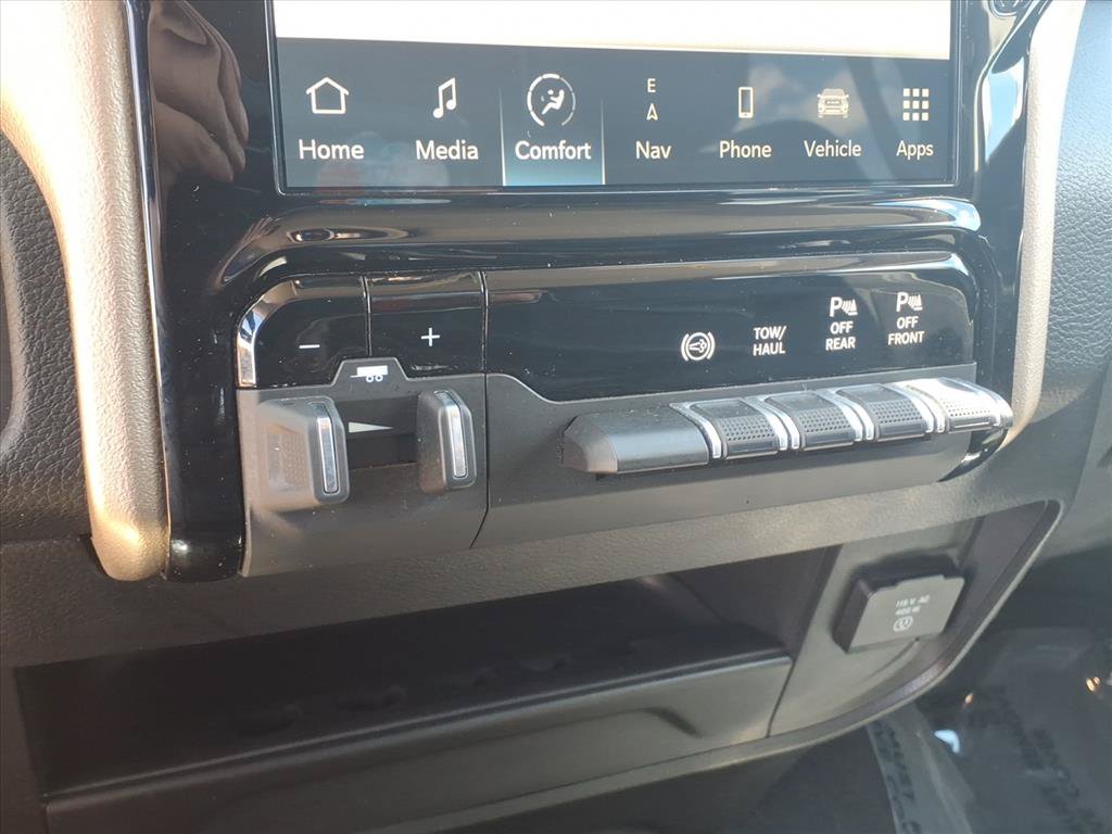 Used 2024 RAM 2500 Laramie w/ Safety Group AWD/4WD image 9