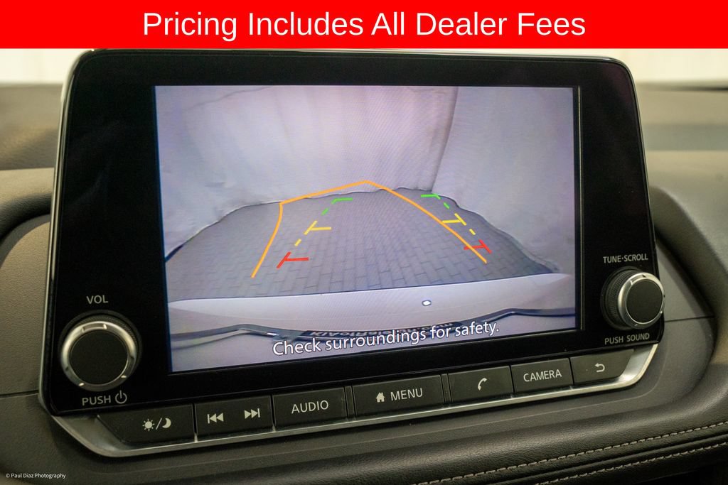 Used 2024 Nissan Rogue S FWD image 12
