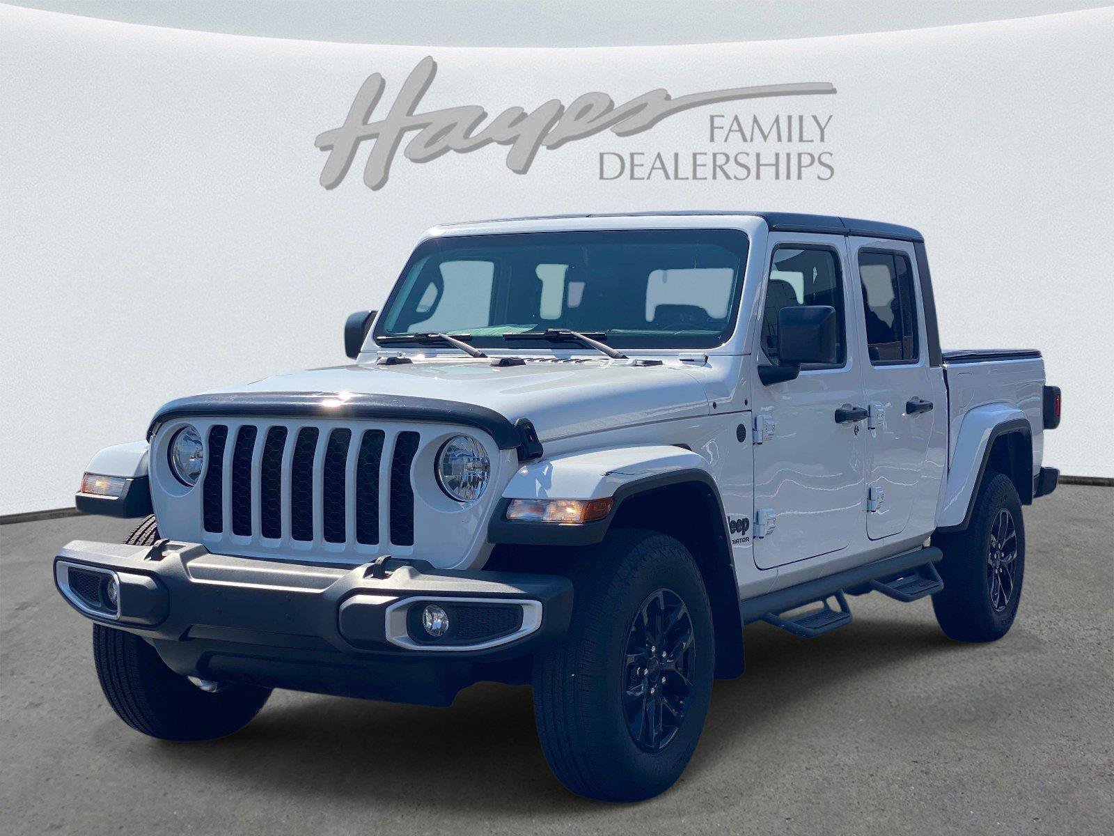 Used 2022 Jeep Gladiator Sport AWD/4WD image 8
