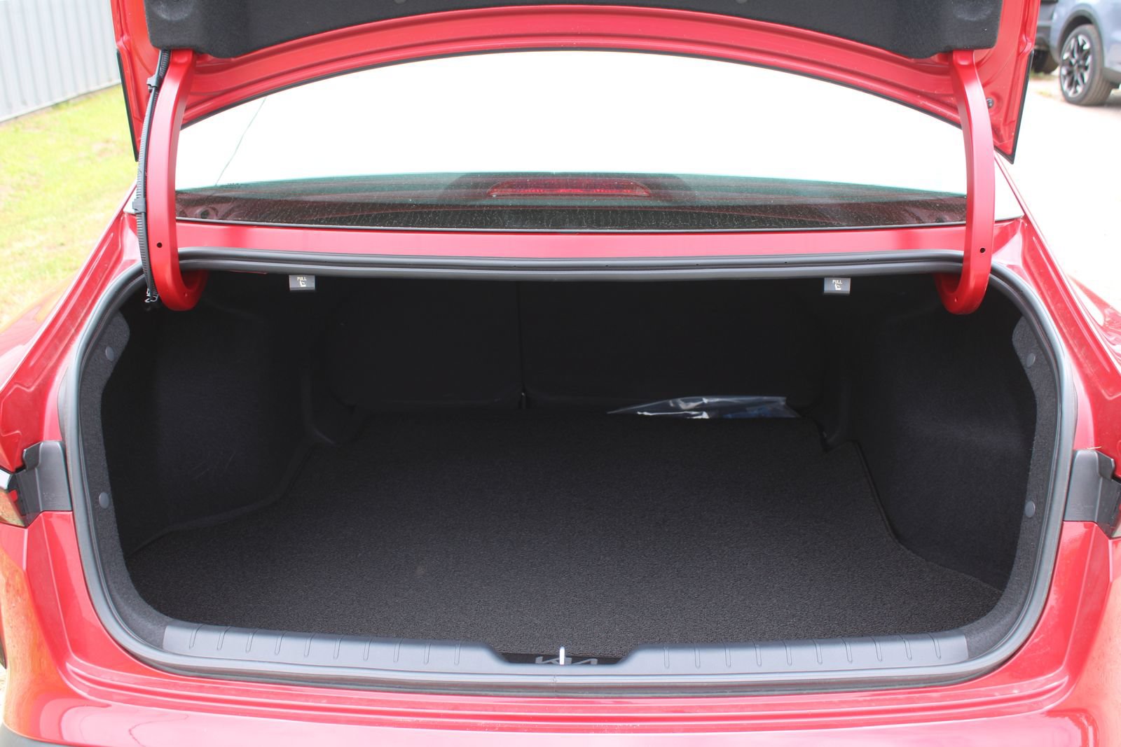 Certified 2025 Kia K4 EX FWD image 10