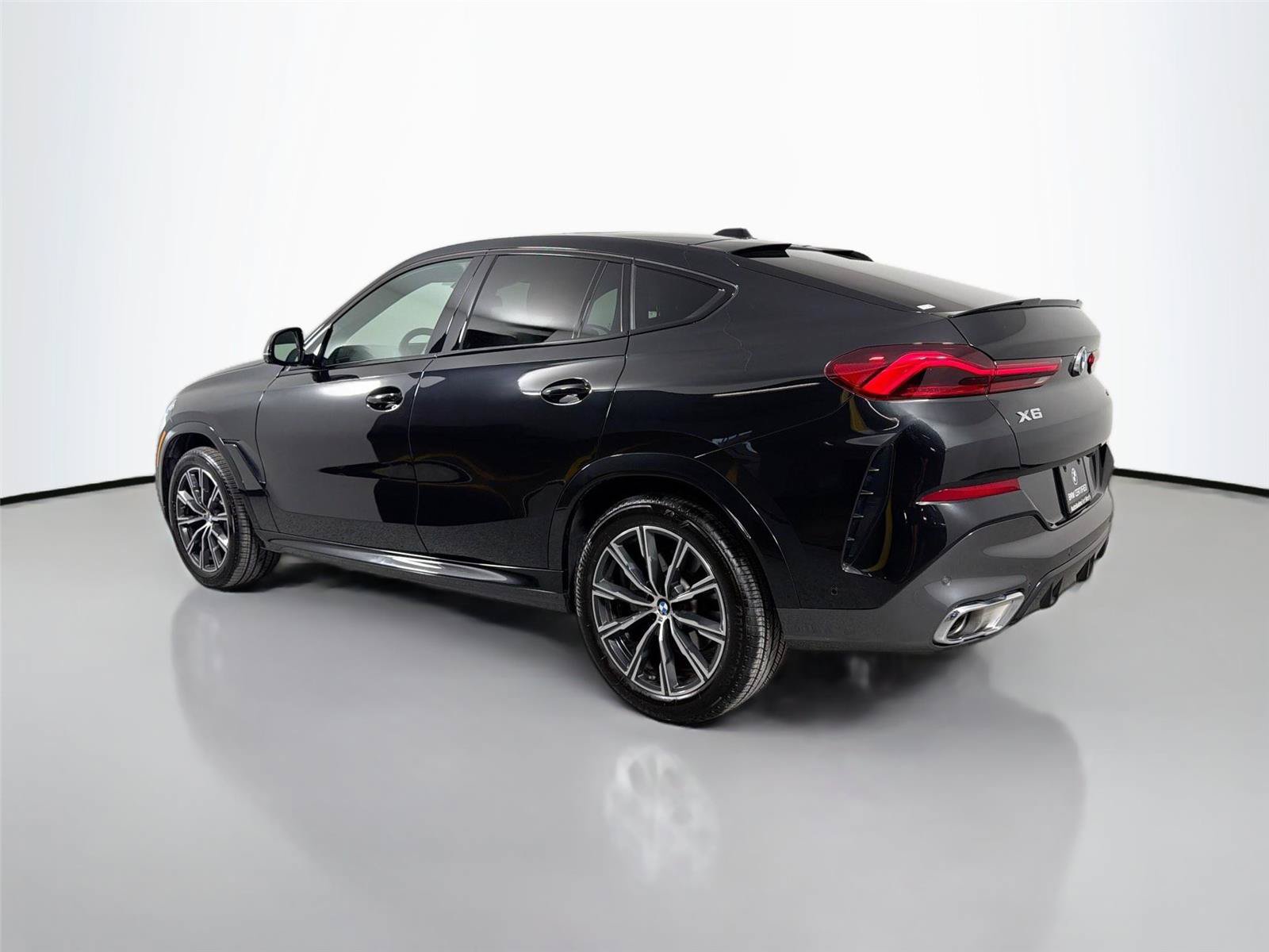 Certified 2026 BMW X6 xDrive40i AWD/4WD image 7