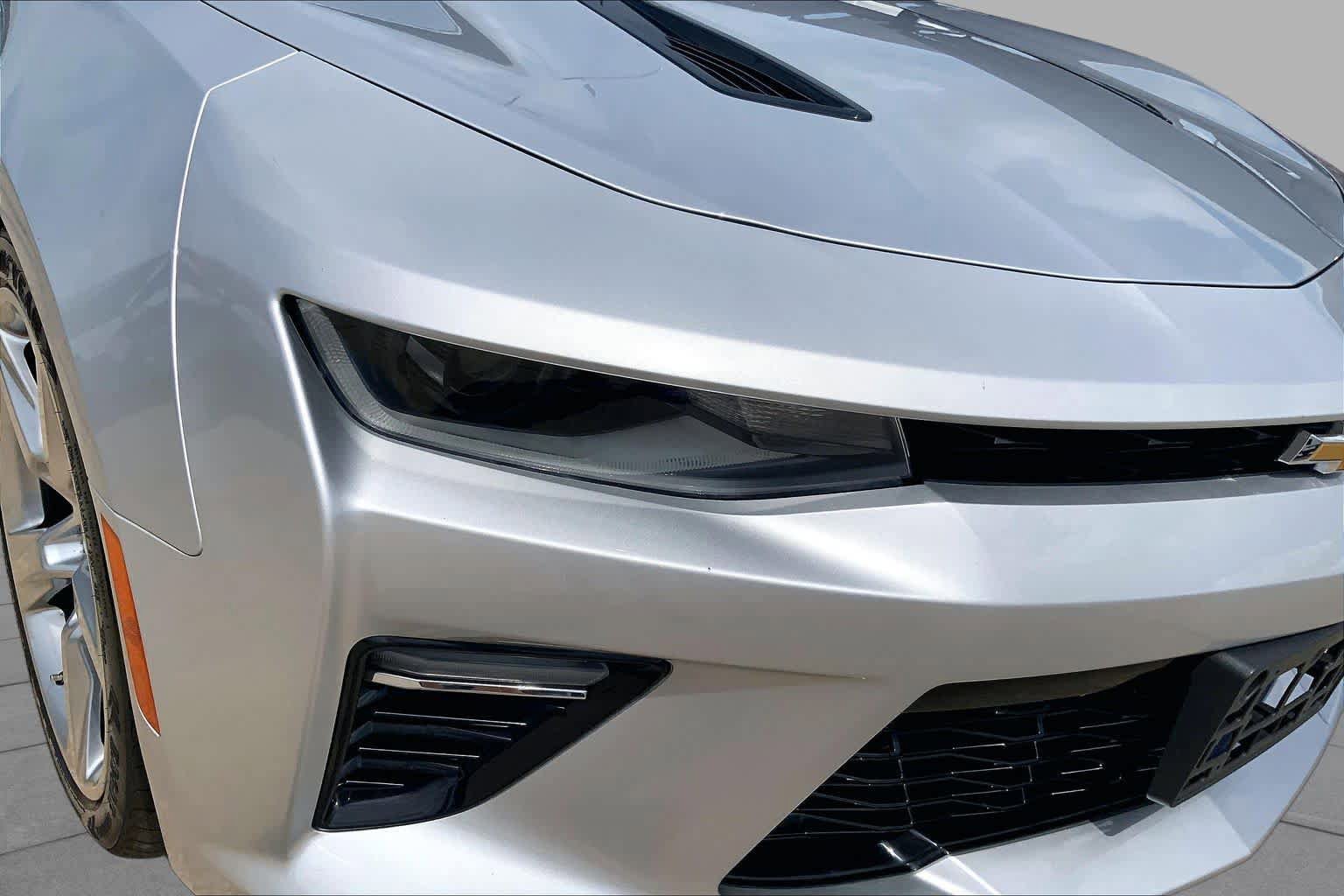 Used 2017 Chevrolet Camaro SS RWD image 27