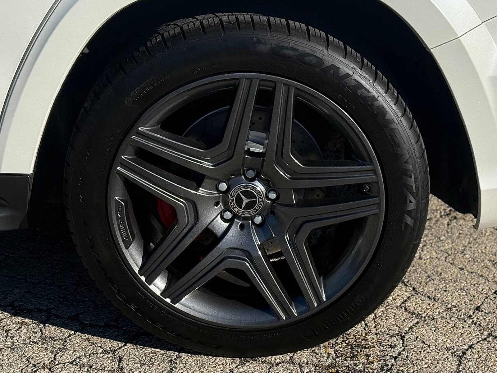 Used 2014 Mercedes-Benz GL 63 AMG 4MATIC image 18