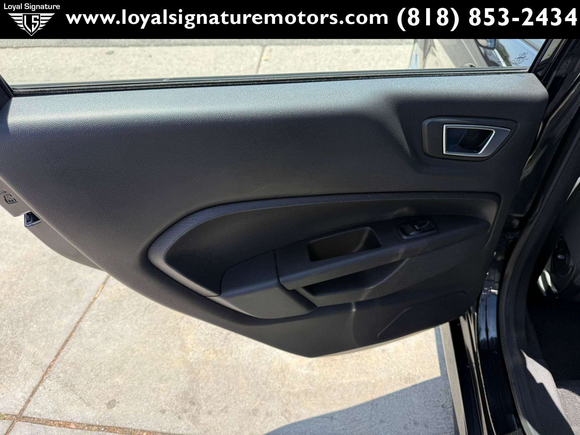 Used 2014 Ford Fiesta ST FWD image 13