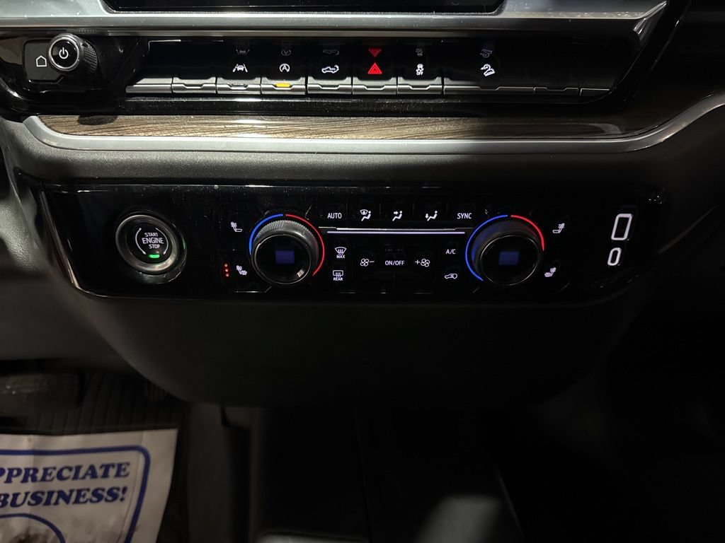 Used 2022 Chevrolet Silverado 1500 RST AWD/4WD image 32