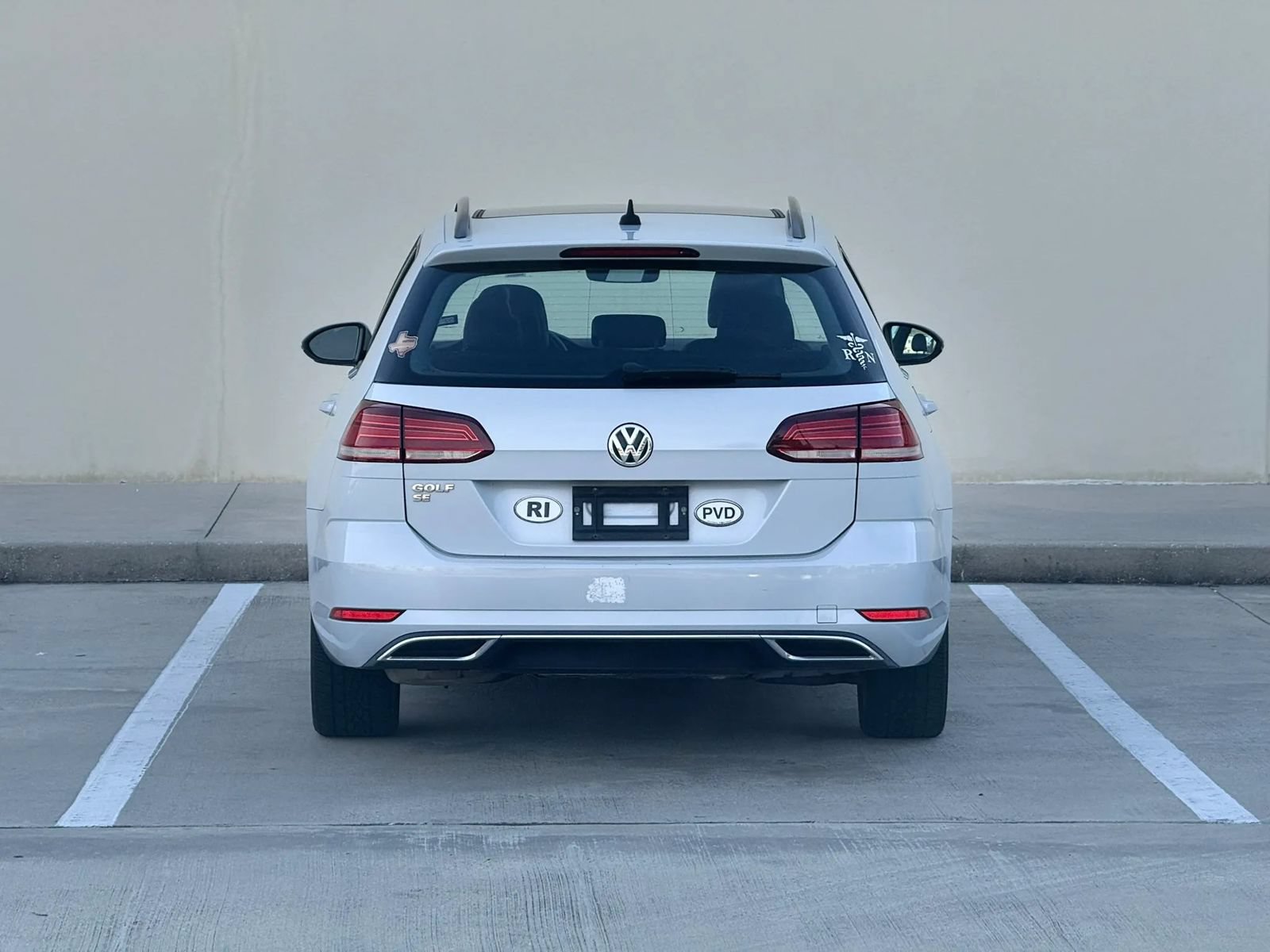 Used 2019 Volkswagen Golf SE FWD image 6
