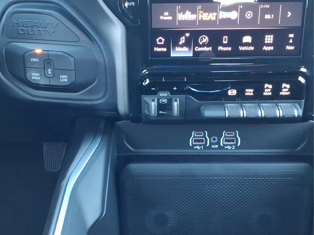 New 2027 RAM 3500 Big Horn AWD/4WD image 14